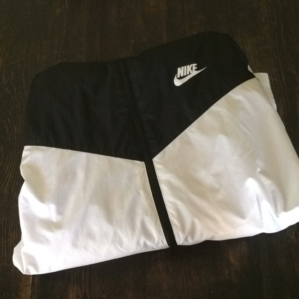 Nike windbreaker